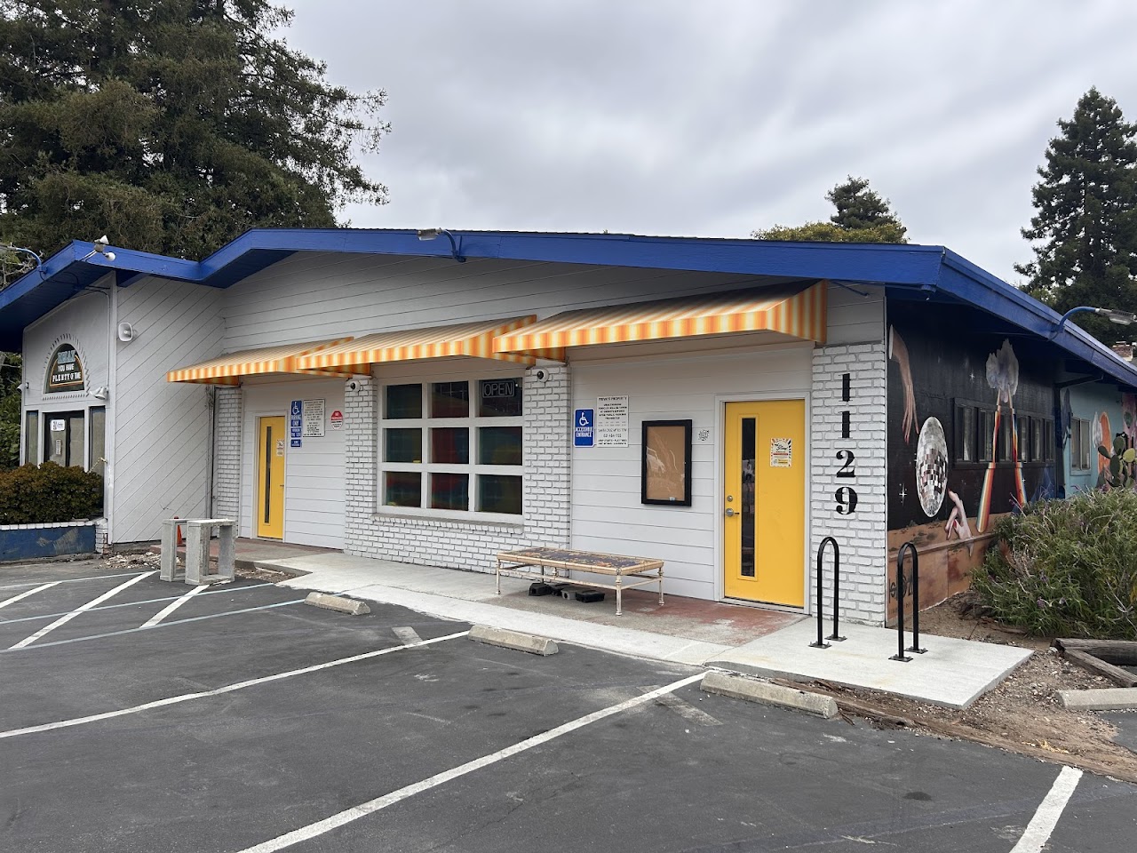 The Hook Dispensary - Santa Cruz