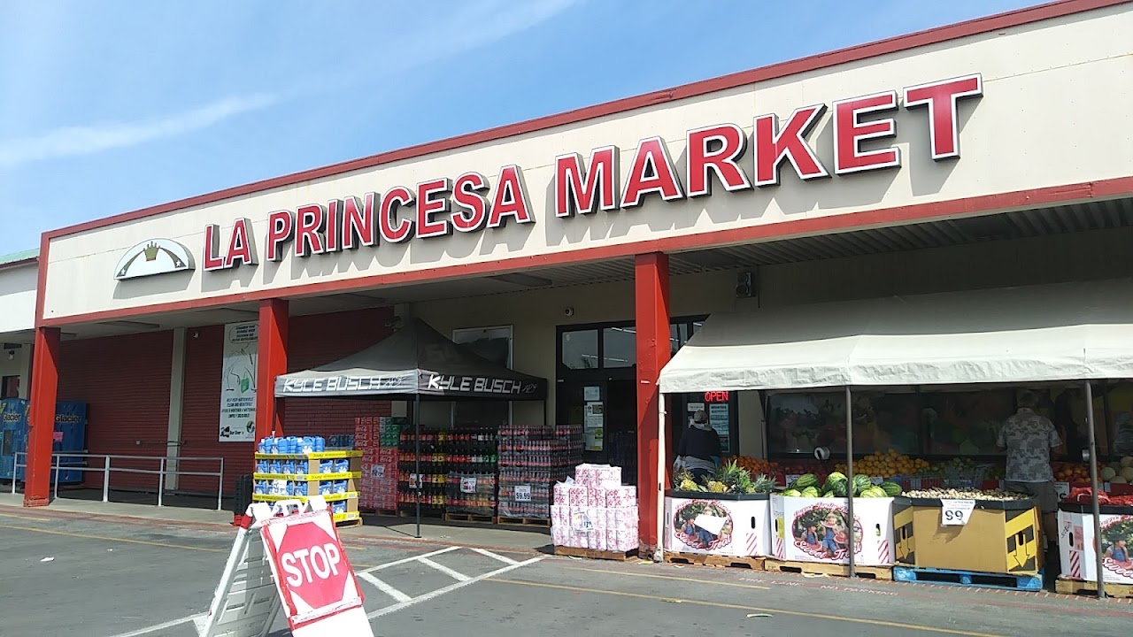 La Princesa Market #14